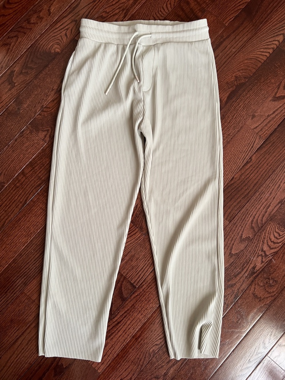 Zara Men’s Ribbed Pants